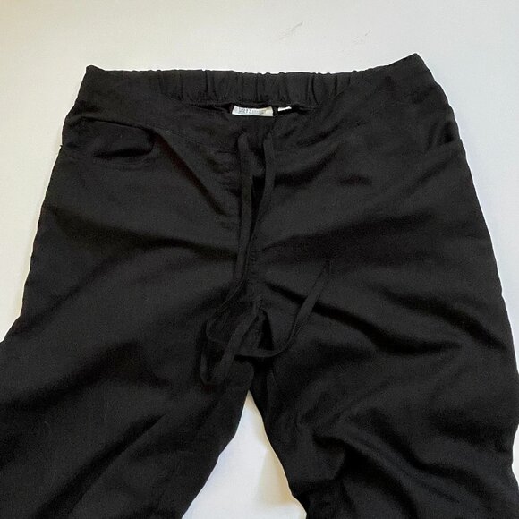 Turquoise scrub top and pants set with pockets - Picture 11 of 16